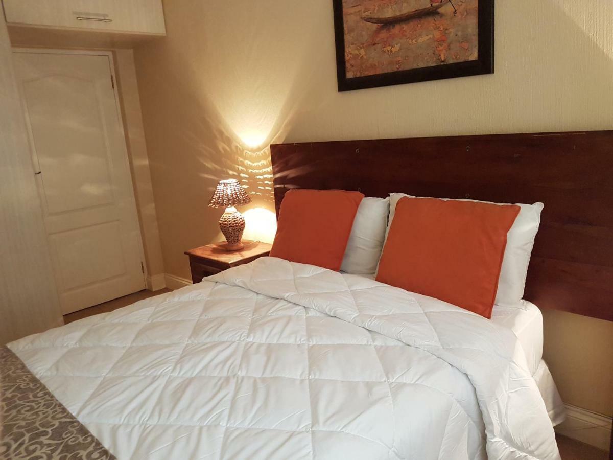 Ocean View Villas Unit G02 ポート・エドワード エクステリア 写真
