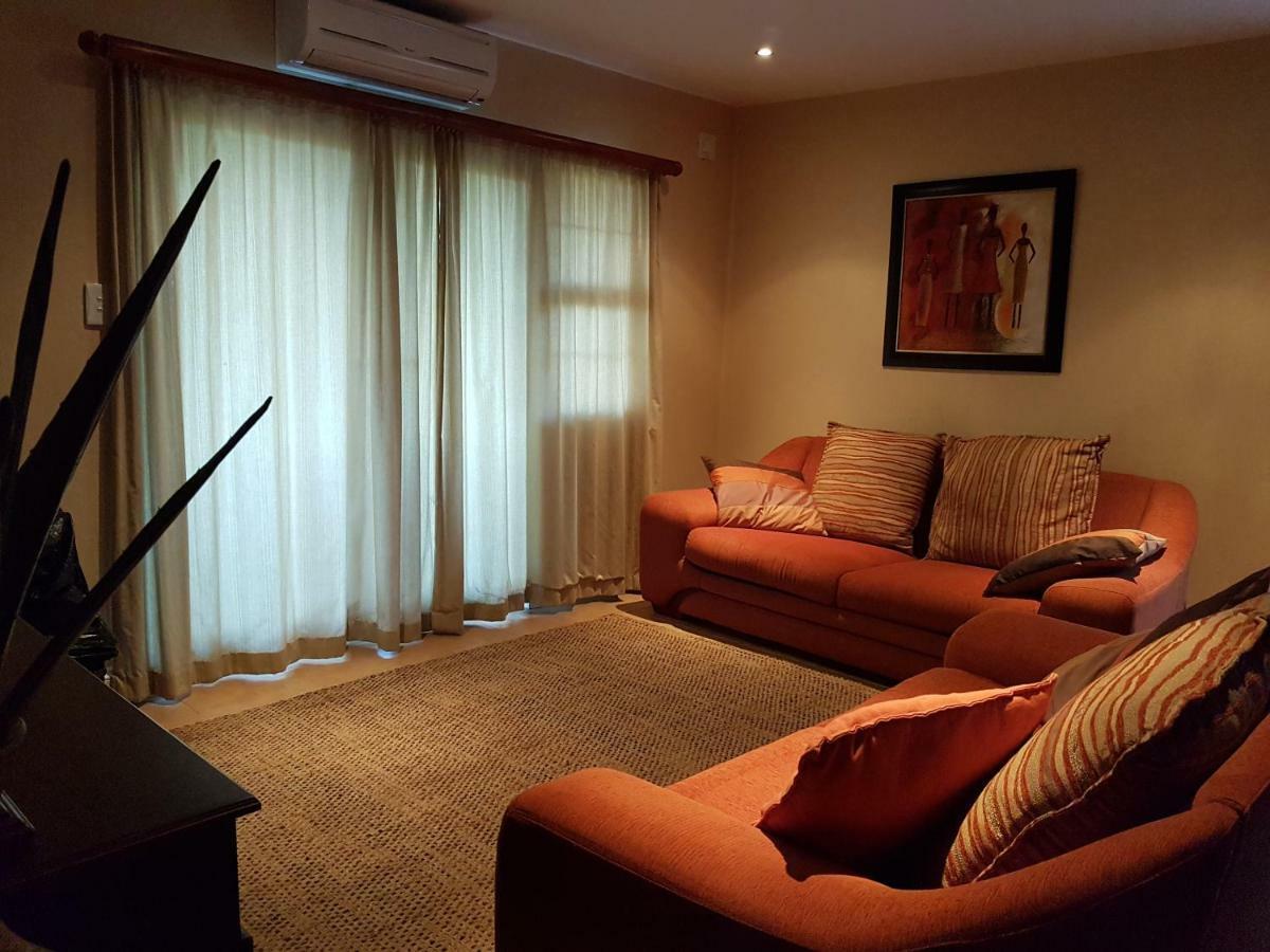 Ocean View Villas Unit G02 ポート・エドワード エクステリア 写真